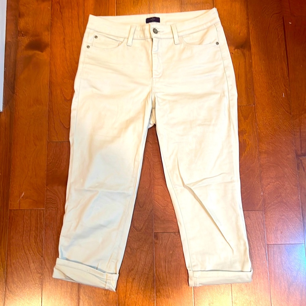 Cropped pants